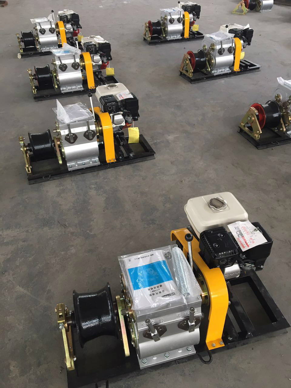 机动绞磨（护罩）